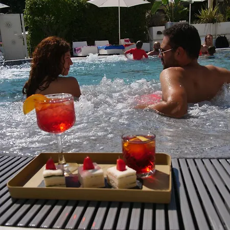 Oxygen Lifestyle Szálloda Viserbella di Rimini